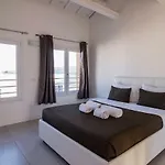 Ypapartments Fiera Apartment