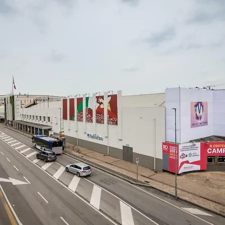 Ypapartments Fiera Appartamento *